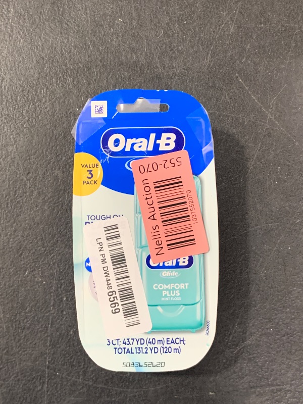 Photo 1 of Oral-B Glide Pro-Health Comfort Plus Floss, Mint, 3 Ct