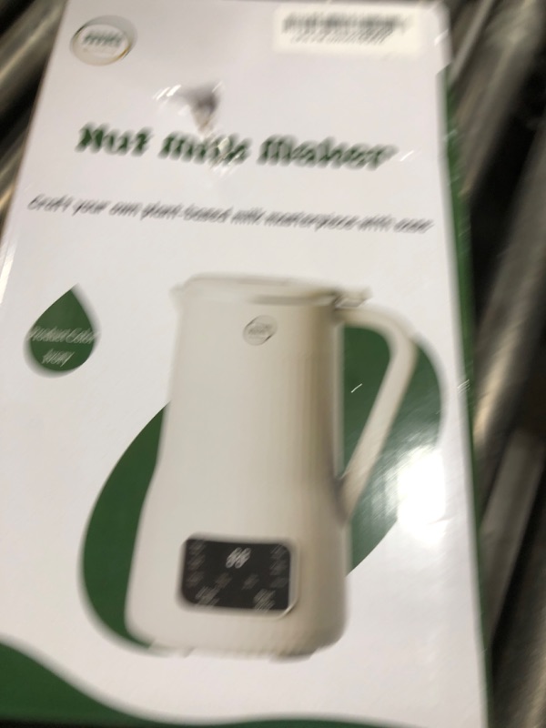 Photo 1 of BUAIAHUG 20oz Nut Milk Maker Machine - Multi-Functional Automatic Almond with 10 Blades, Plant-Based, Oat, Soy, and Dairy Free Beverages 12 Hours Timer/Auto-clean/Room Temp/Keep Warm/Boil, White