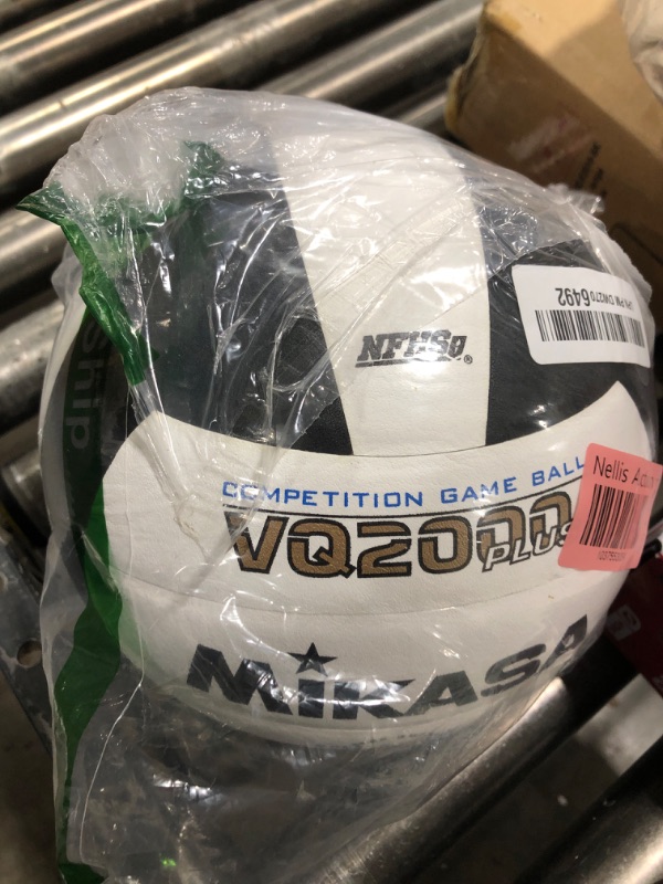 Photo 1 of Mikasa VQ2000 Micro Cell Volleyball (Black)