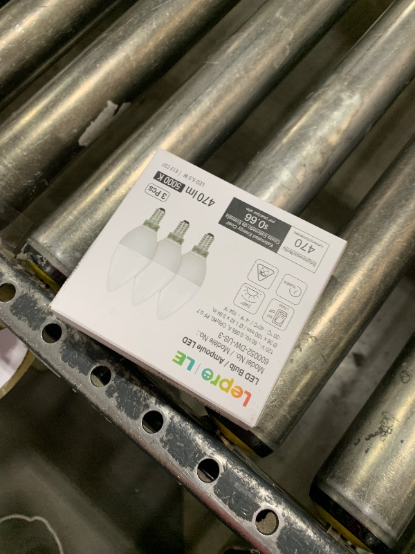 Photo 1 of Lepro E12 LED Candelabra Light Bulbs, 5000 Kelvin Daylight White 5.5 watt, 40 watt Equivalent B11 C37 Ceiling Fan Bulb Chandelier Bulbs, Type B Small Base Candle Lights, Plastic, Not-dimmable, 3-Pack