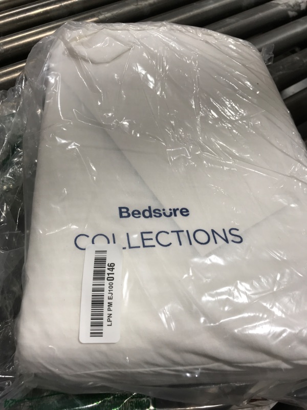 Photo 1 of Bedsure Cotton Duvet Cover Queen - 100% Cotton Waffle Weave Coconut White Duvet Cover Queen Size, GentleSoft™ and Breathable Bedding Set for All Season, 3 Pieces, 90"x90"