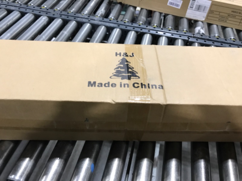 Photo 1 of BESTHLS White Christmas Tree 7FT Artificial Christmas Tree Pine for Holiday Decoration with Metal Stand and 1100 Branch Tips (7 Foot)