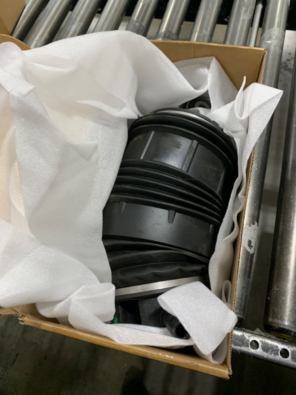 Photo 1 of Niyako Rear Right Air Suspension Spring Bag Replacement Fit 2003-2011 Mercedes Benz 