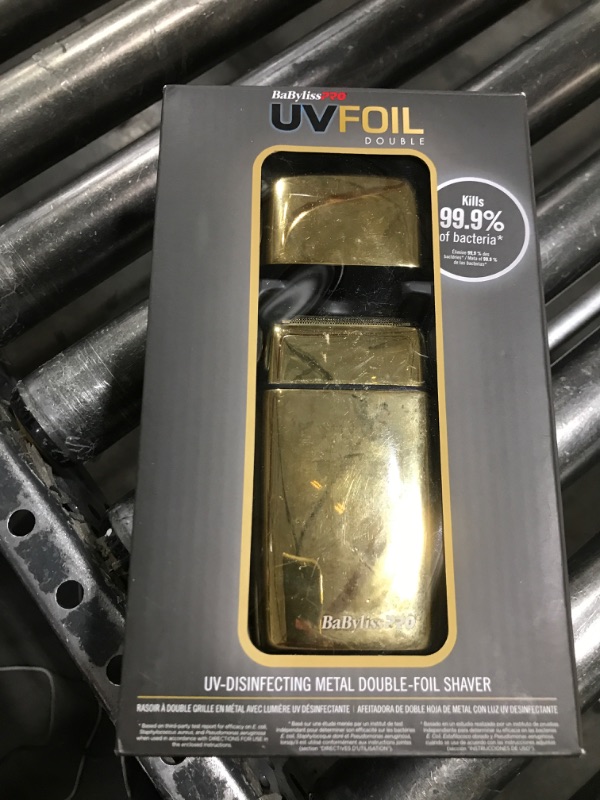 Photo 1 of BaBylissPRO Gold UV-Disinfecting Double Foil Shaver