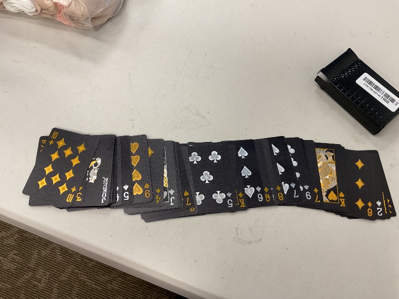 Photo 4 of ACELION Waterproof Playing Cards, Plastic Playing Cards, Deck of Cards, Gift Poker (Black Diamond Cards)