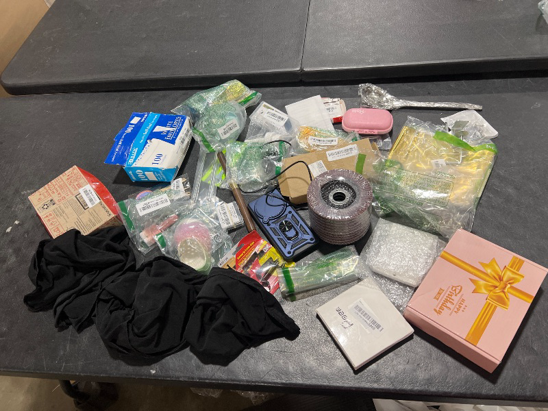 Photo 1 of bag of mixed items 