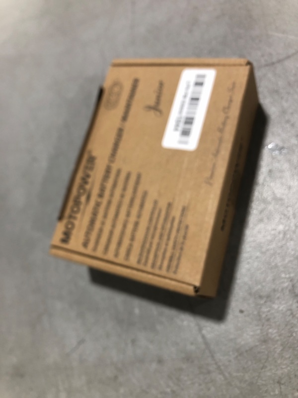 Photo 1 of MOTOPOWER MP00205A 12V 800mA Automatic Battery Charger, Maintainer, Trickle and Desulfator