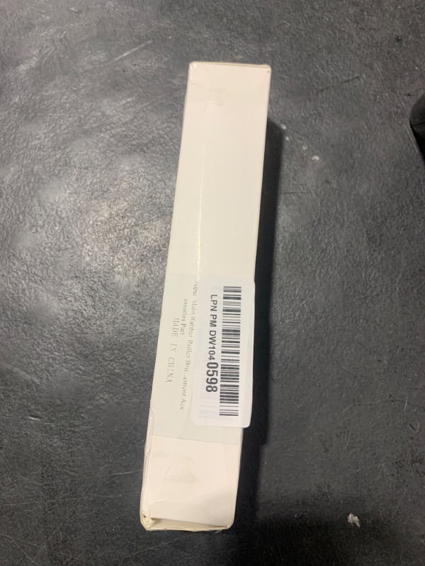 Photo 1 of TriCut Brush Replacement for Dreame X40 Ultra/ X30 Ultra/ L40 Ultra/ L30 Ultra/ L20 Ultra/ L10s Ultra/ L10s Pro Ultra Robot Vacuum, Cutting Hair Anti-Tangle Main Brush Roller Brush Accessories Parts