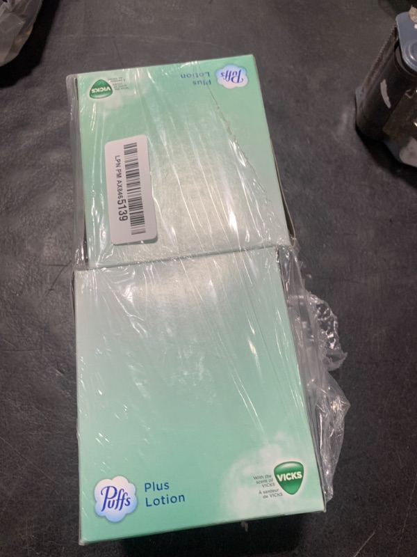 Photo 1 of Puffs Plus Lotion with Vicks Facial Tissues, 4 Cubes, 48 Tissues per Box (192 Tissues)
