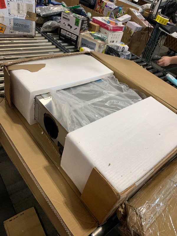 Photo 1 of 29.5 in. 600 CFM Convertible Under Cabinet Range Hood in Stainless Steel with 2 Charcoal Filters and 2 LED Lights


