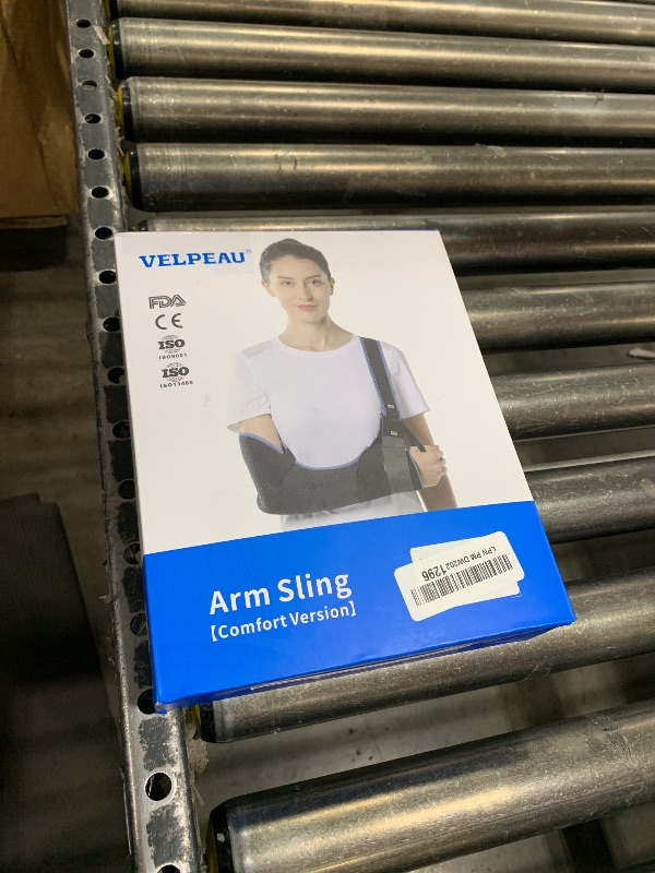 Photo 1 of Velpeau Arm Sling Shoulder Immobilizer for Women and Men, fit Left or Right Arm (Comfort type, X-Large: Bust 41?-47?)