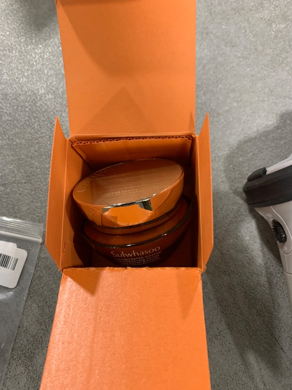Photo 1 of Sulwhasoo Concentrated Ginseng Rejuvenating Cream- Korean Ginseng & Peptide Anti-Aging Moisturizer with Vitamin C Derivative & Squalane for Wrinkles & Deep Hydration 1.01 fl. oz. (Packaging May Vary)