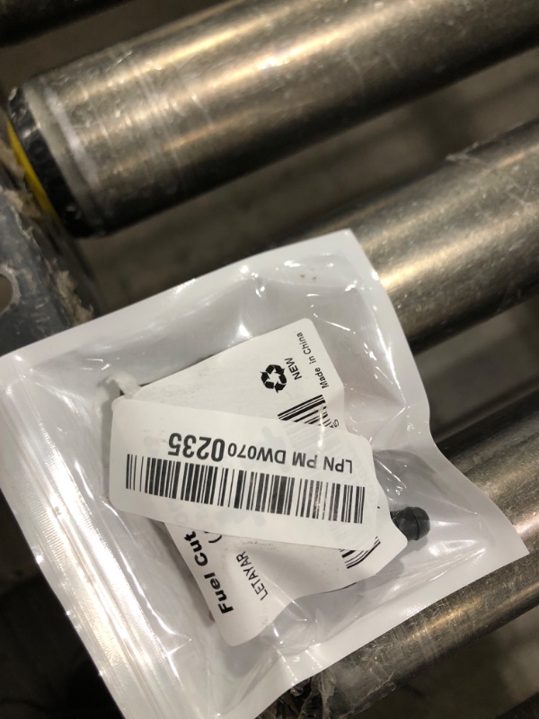 Photo 1 of 1/4 Inline Fuel Cut Off Valve Shut Off Valve Straight Gas Valve with Clamps