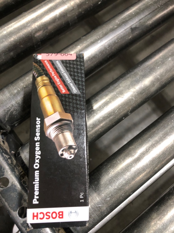 Photo 1 of BOSCH 15284 Premium OE Fitment Oxygen Sensor - Compatible with Select 2003-06 Buick, Cadillac, Chevrolet, GMC, and Isuzu Cars, Trucks, and Suvs