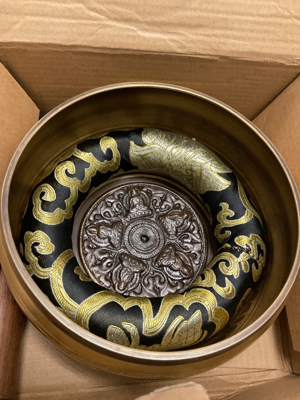 Photo 1 of Hihealer Tibetan Singing Bowls, Meditation Sound Bowls Handcrafted in Nepal for Yoga, Chakra Healing, Mindfulness Self Care Spiritual Gifts for Women and Men (Black(Buddha), 6 inch)