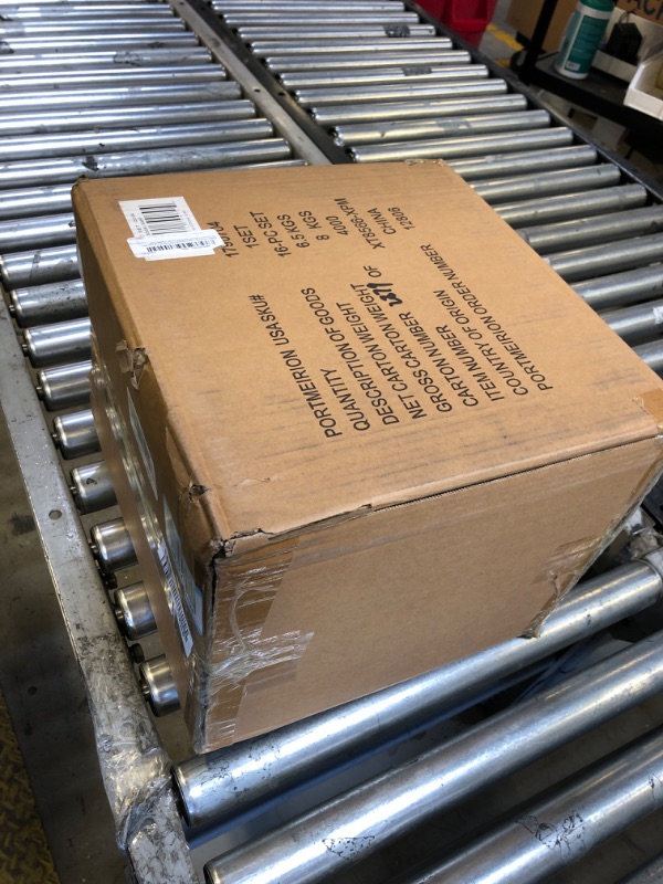 Photo 1 of Spode Christmas Tree 16-Piece Dinnerware Set (Service for 4) - Festive Holiday Tableware Collection with Plates, Bowls, Mugs - Fine Earthenware Christmas Dinnerware - Microwave & Dishwasher Safe