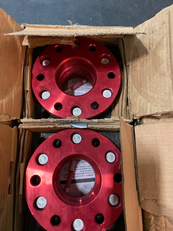 Photo 2 of Orion Motor Tech 6x5.5 Wheel Spacers, 1.5 Inch Red Wheel Spacer Kit with M14x1.5 Studs Compatible with Chevy Silverado GMC Sierra 1500 Suburban Tahoe, Hub Centric 78.1mm Bore Wheel Spacer Kit, 4pc