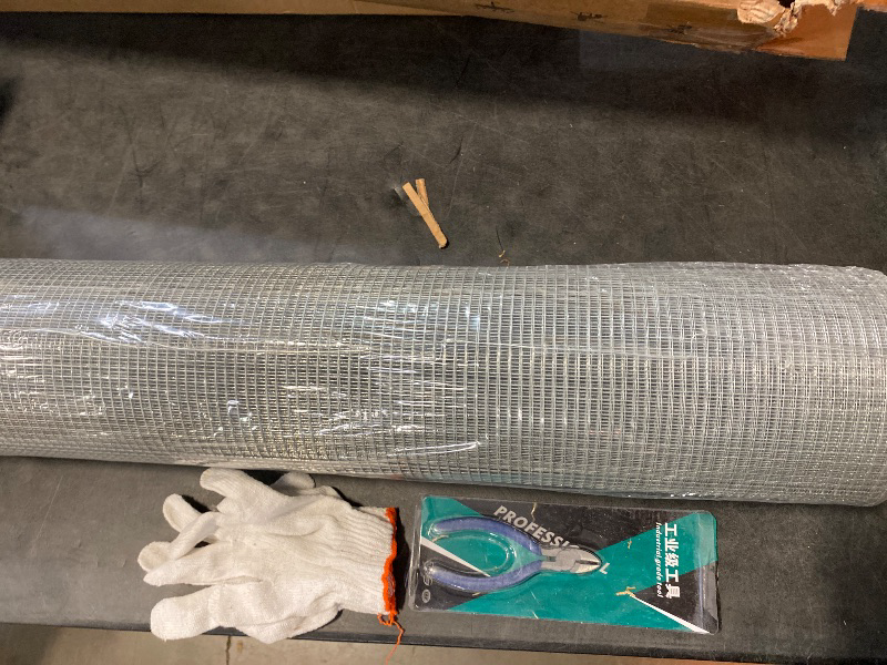 Photo 1 of 1/4inch 48Inch H x50Ft L 23 Gauge Mental Mesh Roll Hardware Cloth Chicken Fnece Powder Coated Galvanized Welded Fence for Poultry Cage Home Improvement Projects