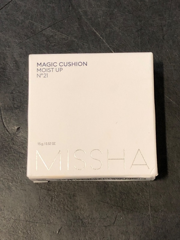 Photo 1 of Missha Magic Cushion Moist Up No. 21 Light Beige for bright skin, Hydrating 3-in-1 Moisture Korean Cushion Foundation, Long-lasting, High Coverage, for All Skin Types