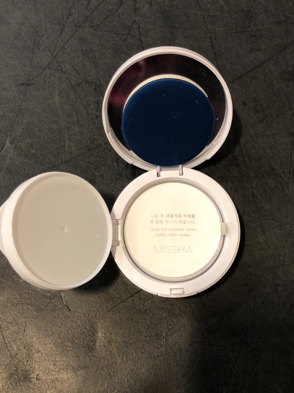 Photo 1 of Missha Magic Cushion Moist Up No. 21 Light Beige for bright skin, Hydrating 3-in-1 Moisture Korean Cushion Foundation, Long-lasting, High Coverage, for All Skin Types