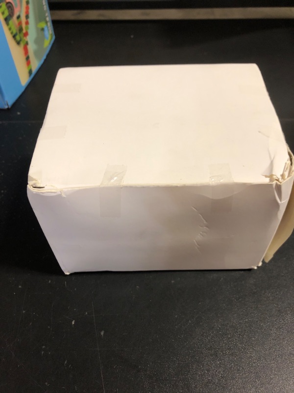 Photo 1 of OELFFOW IP67 Button Switch Outdoor Waterproof Box 2 Green and Red Push Button Emergency Button with Protective Cover Anti-misoperation Switch(AC/DC 6A-110V/3A-240V/2.5A-380V)