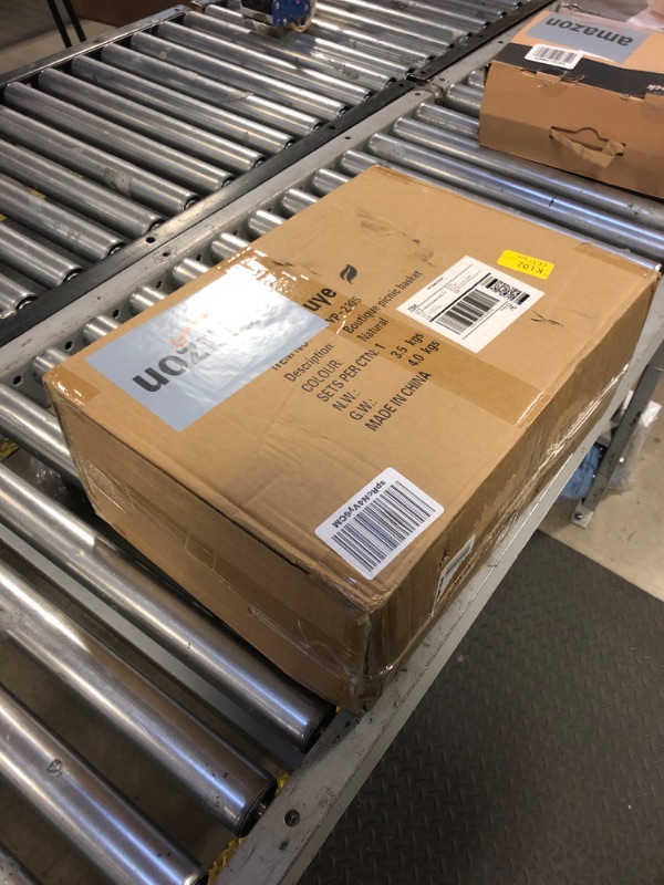 Photo 1 of YPshuye Picnic Basket Set for 4 with Waterproof Picnic Blanket and Insulated Cooler, Large Wicker Picnic Hamper for Christmas, Camping, Outdoor, Valentine's Day, Birthday, Wedding Gift