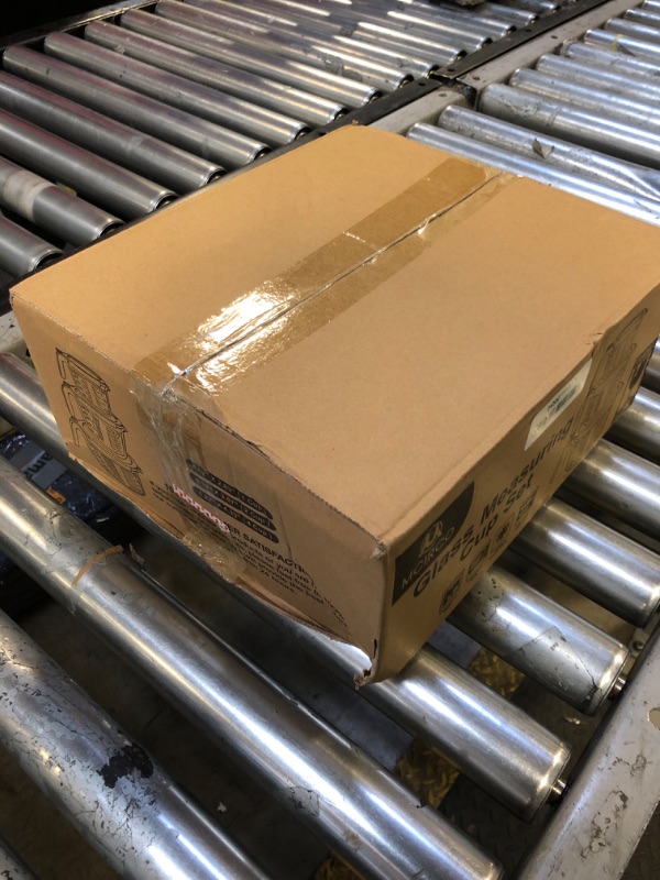 Photo 1 of M MCIRCO 6 Pcs Glass Measuring Cups with Lids Set, 1-Cup, 2-Cup, 4-Cup Measuring Jugs with Handle, Nesting Liquid Measuring Cups for Kitchen