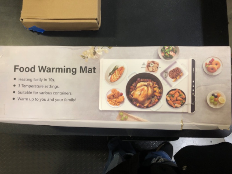 Photo 2 of LNNIW Warming Mat for Food,Food Warming Mat,Electric Warming Tray for Buffets Party and Home Daily Use,Heating Fastly in 10s,Portable Design,Timed Function for Your Family.