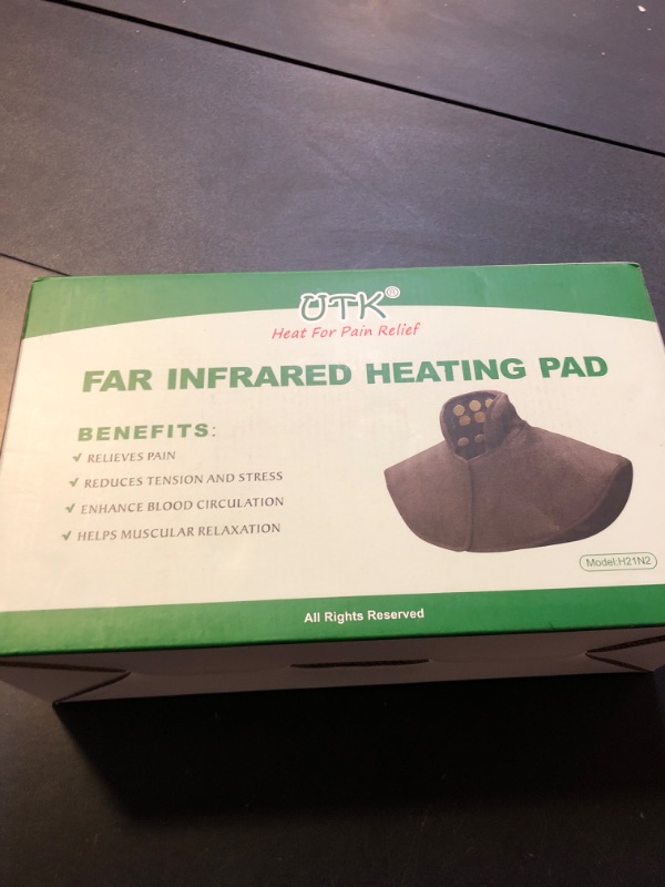 Photo 2 of UTK Heating Pad for Neck and Shoulders,Natural Jade Tourmaline,Upgrade Size to Cover More Areas of Neck,Shoulder,Shoulder Blade and Back(23''x 24'')|Gift for Dad