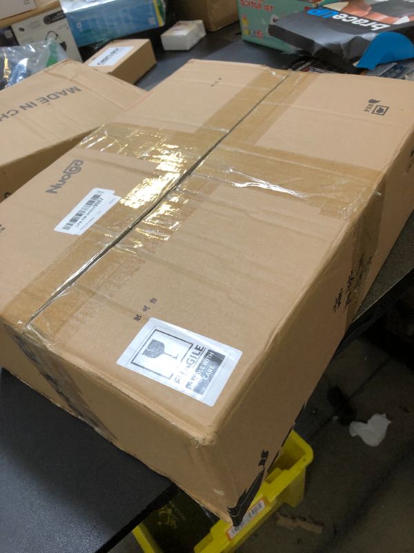 Photo 1 of Nuogo Semi Automatic Glass Teapot Set Tea Maker with Infuser Lazy Magnetic Semi Automatic Kungfu Tea Set with 6 Small Cups