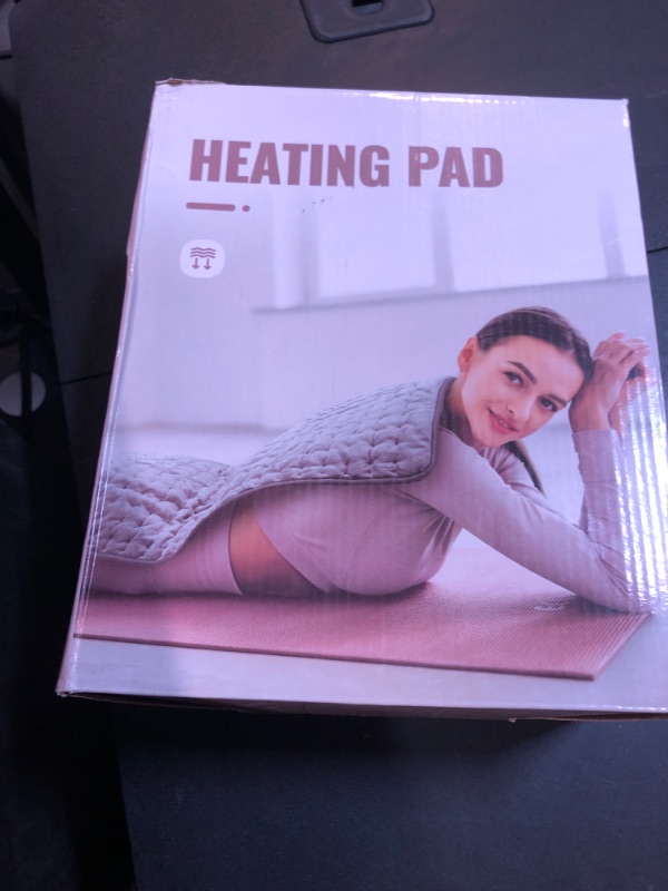 Photo 2 of XXL Heating Pad 20x40, Extra Large Heating Pads for Back, Electric Heating Pad with Auto Shut Off for Neck and Shoulders and Back, Moist Heating, 6 Heating Levels, Light Grey, Valentines Day Gifts