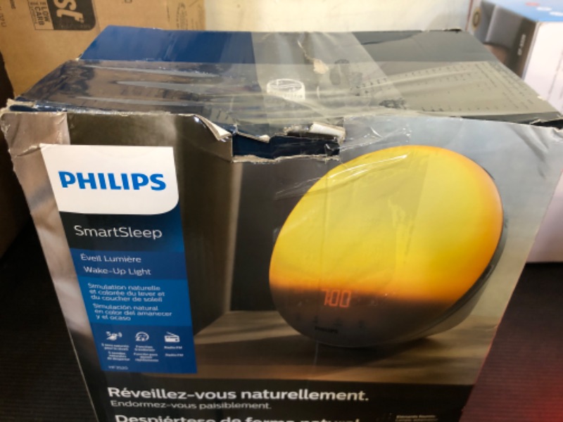 Photo 3 of Philips SmartSleep Wake-up Light, Colored Sunrise and Sunset Simulation, 5 Natural Sounds, FM Radio & Reading Lamp, Tap Snooze, HF3520/60