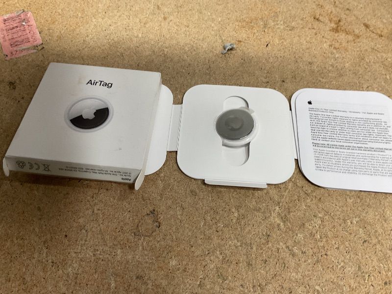 Photo 1 of Apple Air Tag 1 Pack