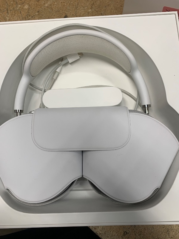 Photo 1 of Apple AirPods Max Wireless Over-Ear Headphones, Active Noise Cancelling, Transparency Mode, Personalized Spatial Audio, Dolby Atmos, Bluetooth Headphones for iPhone – Silver