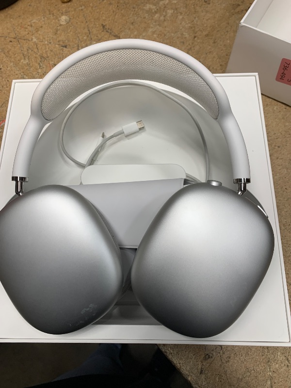 Photo 1 of Apple AirPods Max Wireless Over-Ear Headphones, Active Noise Cancelling, Transparency Mode, Personalized Spatial Audio, Dolby Atmos, Bluetooth Headphones for iPhone – Silver