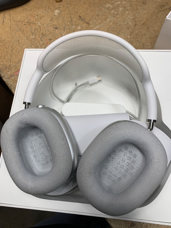 Photo 1 of Apple AirPods Max Wireless Over-Ear Headphones, Active Noise Cancelling, Transparency Mode, Personalized Spatial Audio, Dolby Atmos, Bluetooth Headphones for iPhone – Silver