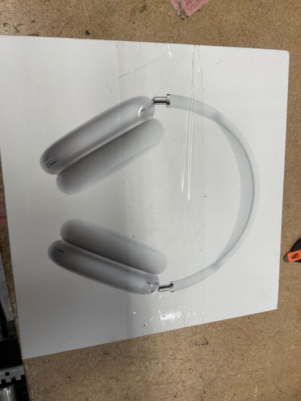 Photo 1 of Apple AirPods Max Wireless Over-Ear Headphones, Active Noise Cancelling, Transparency Mode, Personalized Spatial Audio, Dolby Atmos, Bluetooth Headphones for iPhone – Silver