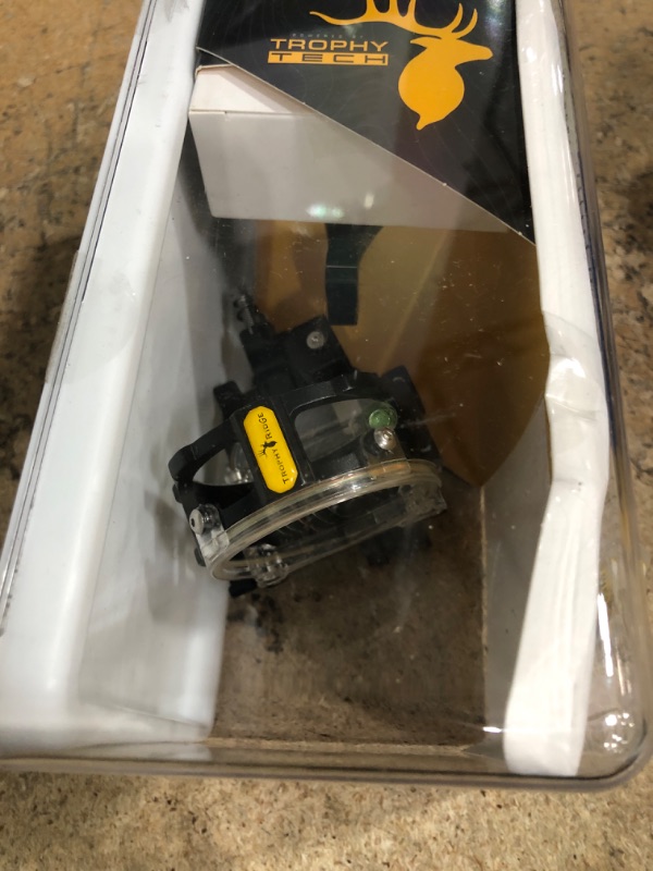 Photo 1 of Trophy Ridge Digital React Trio Pro 3-Pin Archery Bow Sight, Right Hand, 0.019 Pin