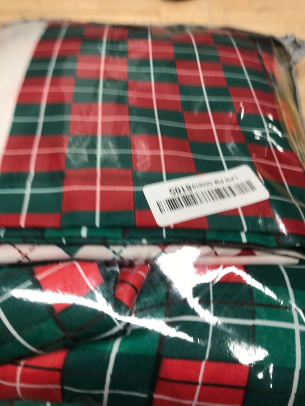 Photo 2 of Dobuyly Christmas Duvet Cover Set King Christmas Tree Snowflake Bell Pattern Patchwork Bedding Set Reversible Red Green Plaid Xmas Comforter Cover with 2 Pillowcases