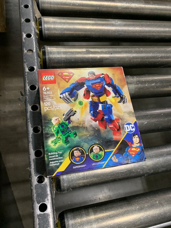 Photo 1 of LEGO DC Superman Mech vs. Lex Luthor Building Toy 