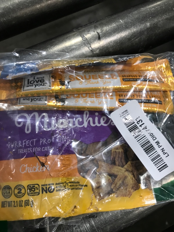 Photo 1 of Blue Cat Bakery Natural Meow Munchies Chicken Treats for Cats, 2.1 Oz Pouch