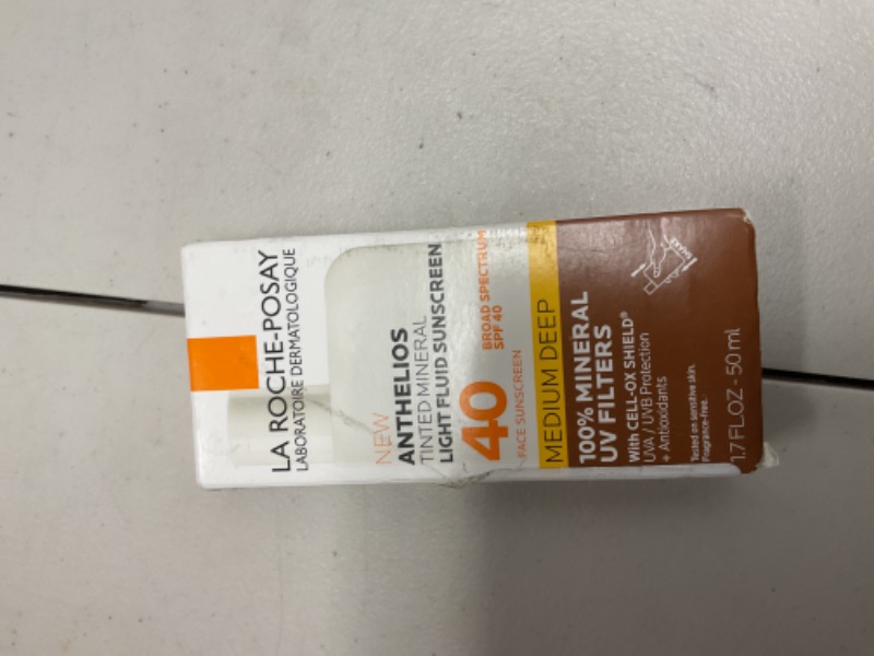 Photo 1 of La Roche-Posay Anthelios Tinted Sunscreen SPF 40+, Broad Spectrum SPF + Antioxidants, Titanium Dioxide & Zinc Oxide Sunscreen, 4 Flexible Shades With No White Cast, Oil Free & Oxybenzone Free