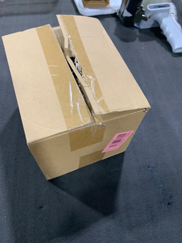 Photo 1 of Srmayyi 300 PCS Plant Support Clips,Garden Trellis Clips,Tomato Trellis Clips for Vine,Vegetables,Beans,Fruits,Rose to Grow Upright and Healthier