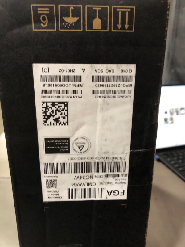 Photo 1 of Alienware X16 R2 Gaming Laptop - 16-inch QHD+ 240Hz 3ms Display, Intel Core Ultra 9-185H, 32GB LPDDR5X RAM, 1TB SSD, NVIDIA GeForce RTX 4080 12GB GDDR6, Windows 11 Home, Onsite Service - Lunar Silver
