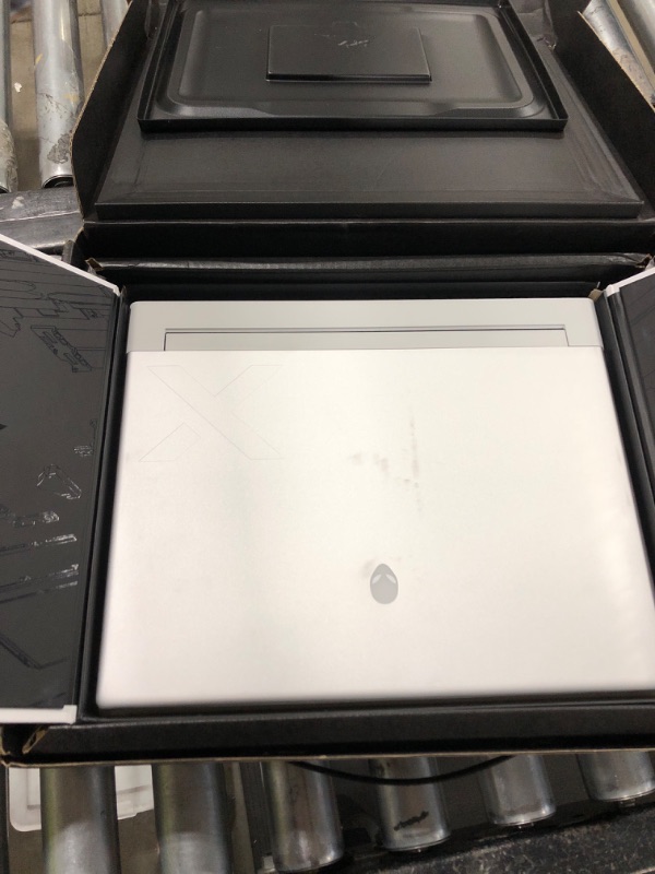 Photo 1 of Alienware X16 R2 Gaming Laptop - 16-inch QHD+ 240Hz 3ms Display, Intel Core Ultra 9-185H, 32GB LPDDR5X RAM, 1TB SSD, NVIDIA GeForce RTX 4080 12GB GDDR6, Windows 11 Home, Onsite Service - Lunar Silver
