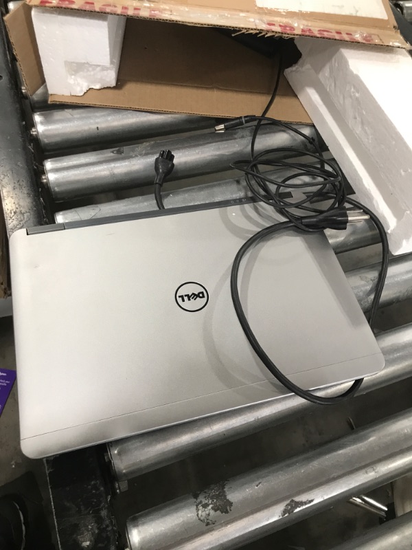 Photo 1 of Dell Latitude E7240 Ultrabook PC - Intel Core i5-4300U 1.9GHz 8GB 128GB SSD Windows 10 Professional (Renewed)