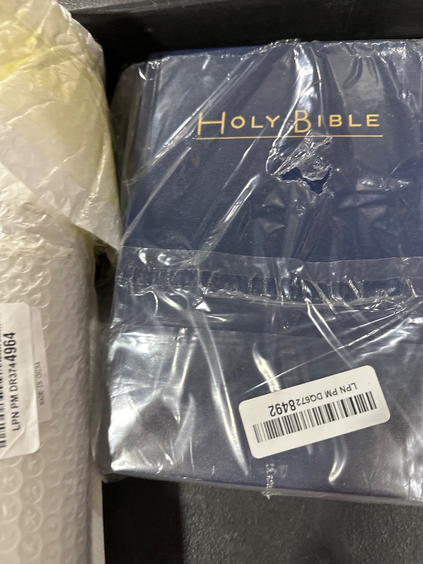Photo 1 of CEB Common English Pew Bible, Navy Hardcover – March 1, 2012
