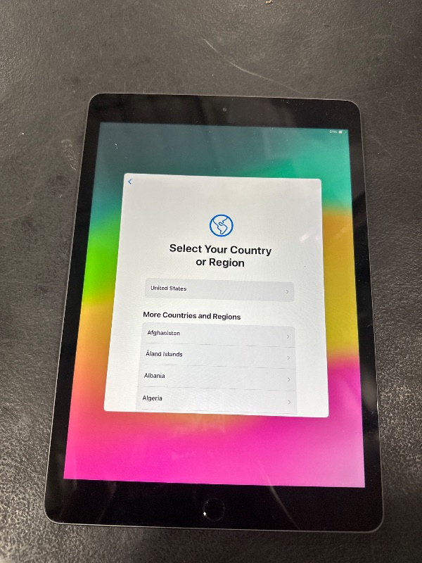 Photo 1 of 2020 Apple iPad (10.2-inch, Wi-Fi, 128GB) - Space Gray (8th Generation)