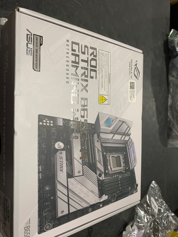 Photo 1 of ASUS ROG Strix B650-A Gaming WiFi 6E AM5 (LGA1718) Ryzen 7000 Motherboard(12+2 Power Stages,DDR5,3xM.2 Slots,PCIe® 4.0, 2.5G LAN,WiFi 6E,USB 3.2 Gen 2x2 Type-C® Port)