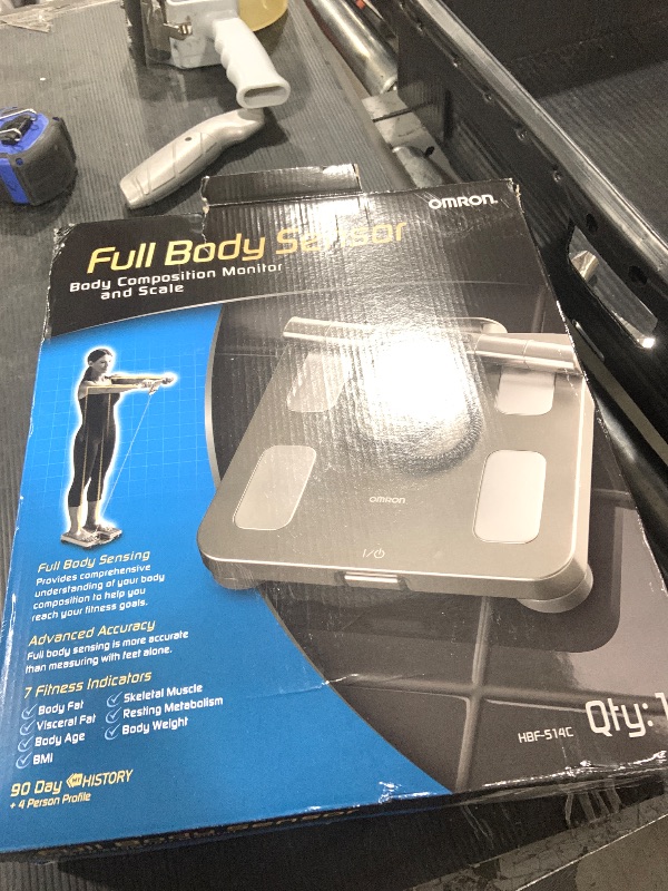 Photo 1 of OMRON Body Composition Monitor & Scale – Track Skeletal Muscle Mass Loss/Gain, Weight (up to 330 pounds), Visceral Fat, BMI and More (Non-Bluetooth)